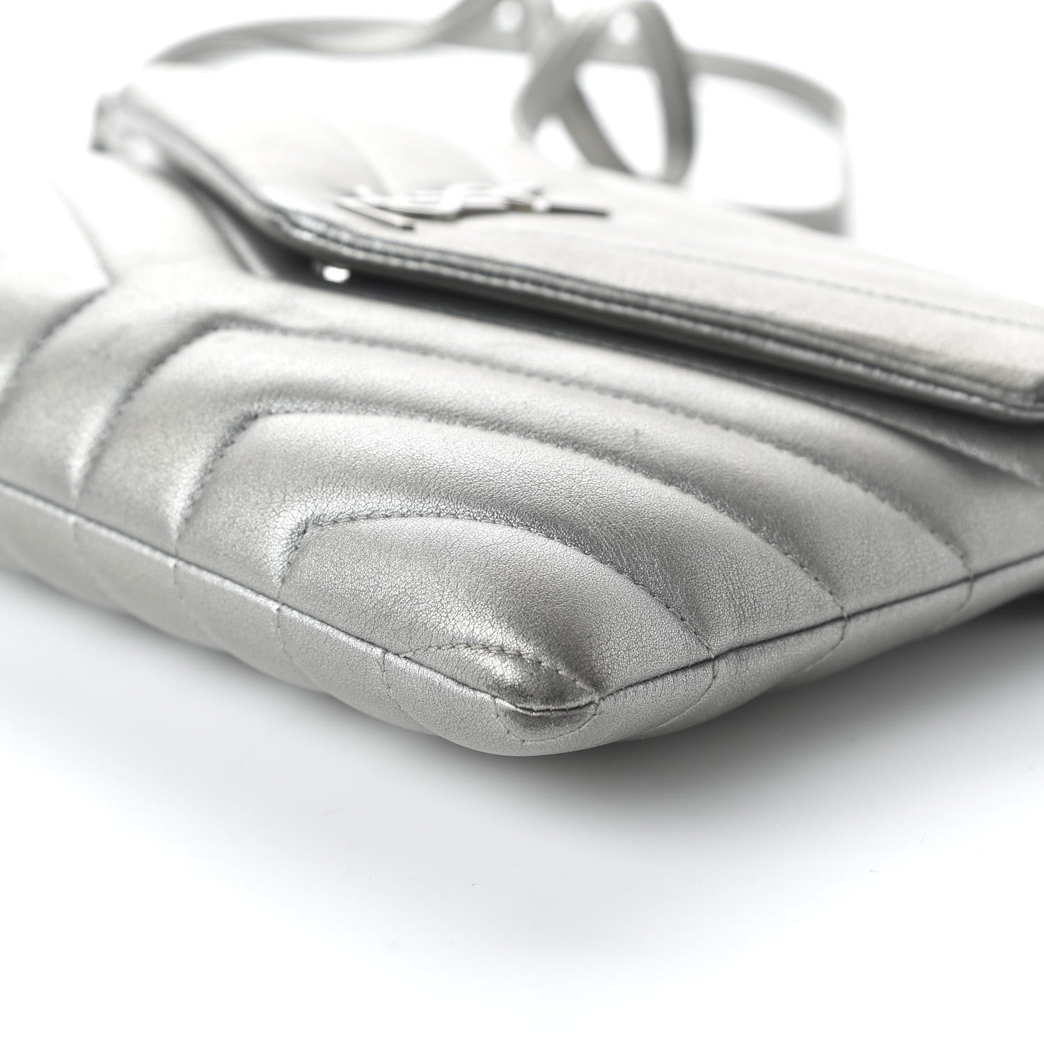 Saint Laurent Calfskin Y Quilted Monogram Loulou Flap Bag Argento 7 of 11
