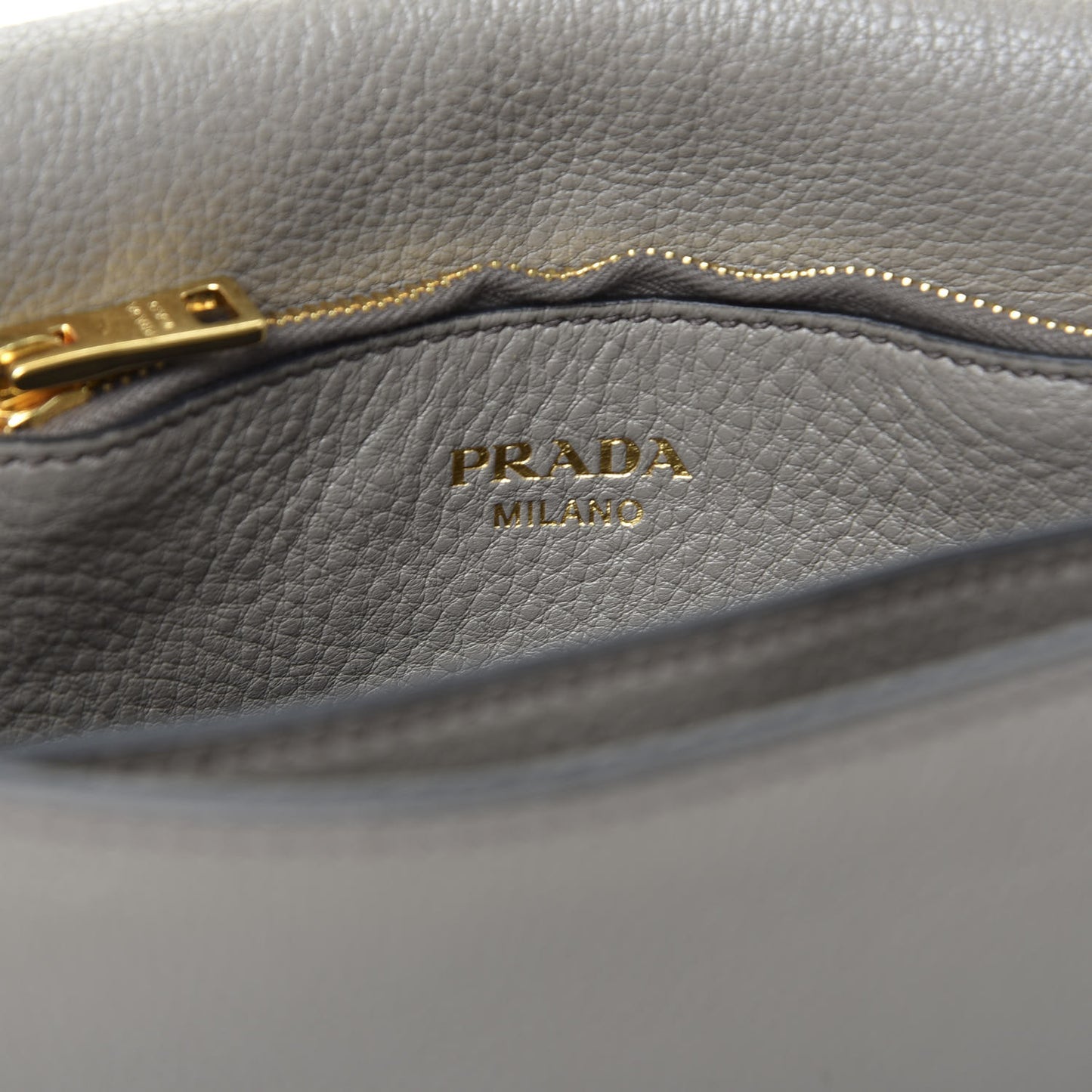 Vitello Daino Flap Crossbody Argilla