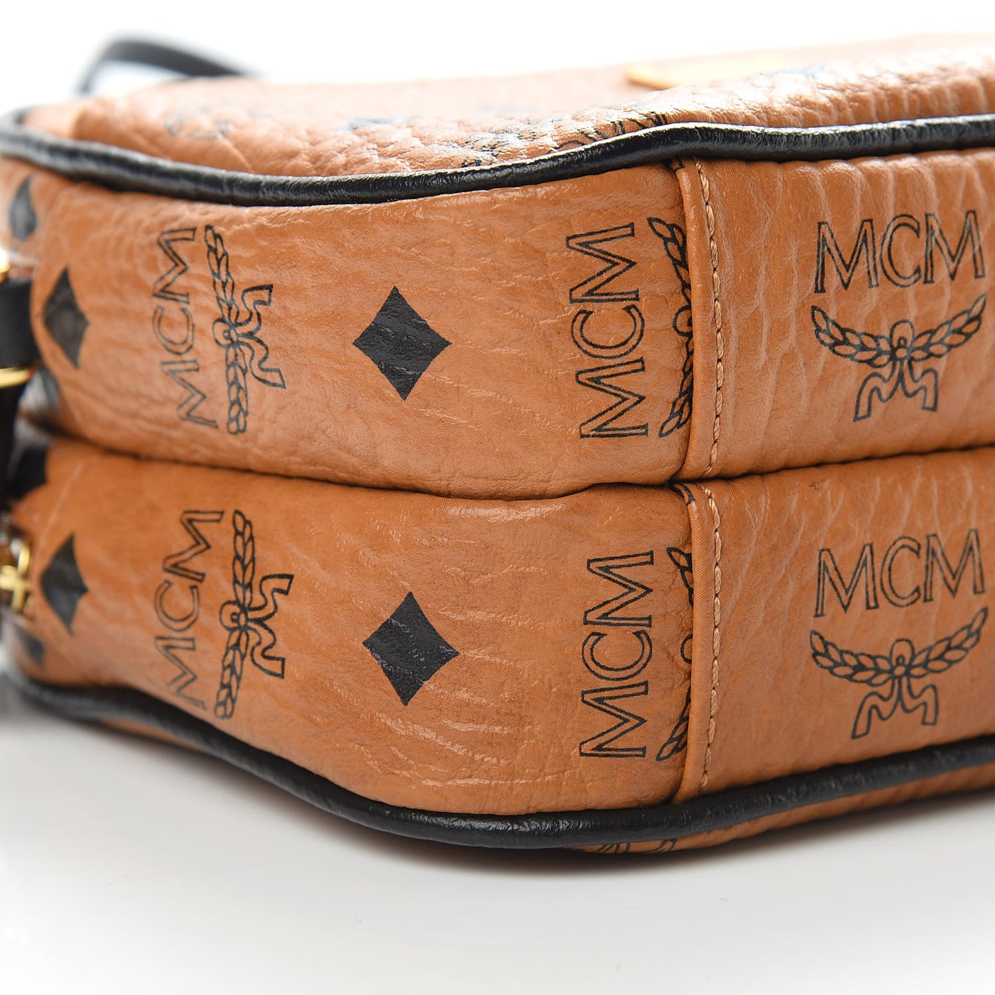 Visetos Mini Camera Crossbody Bag Cognac