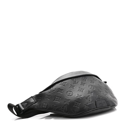 Louis Vuitton Calfskin Monogram Shadow Discovery Bumbag Black 4 of 9