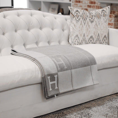 Hermes Wool Cashmere Avalon III Blanket Ecru Gris Clair 2 of 3
