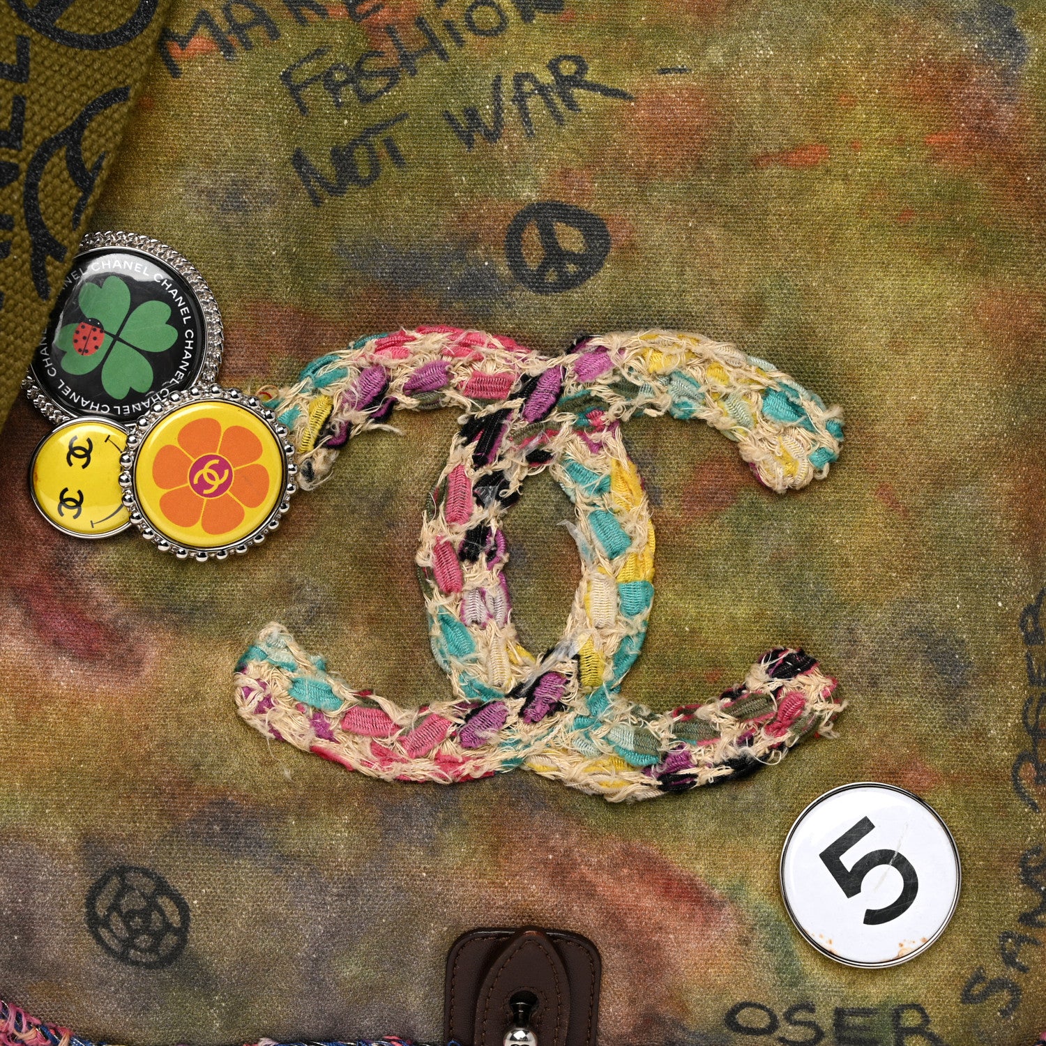 Chanel Washed Toile Graffiti On The Pavements Messenger Khaki Multicolor 8 of 13