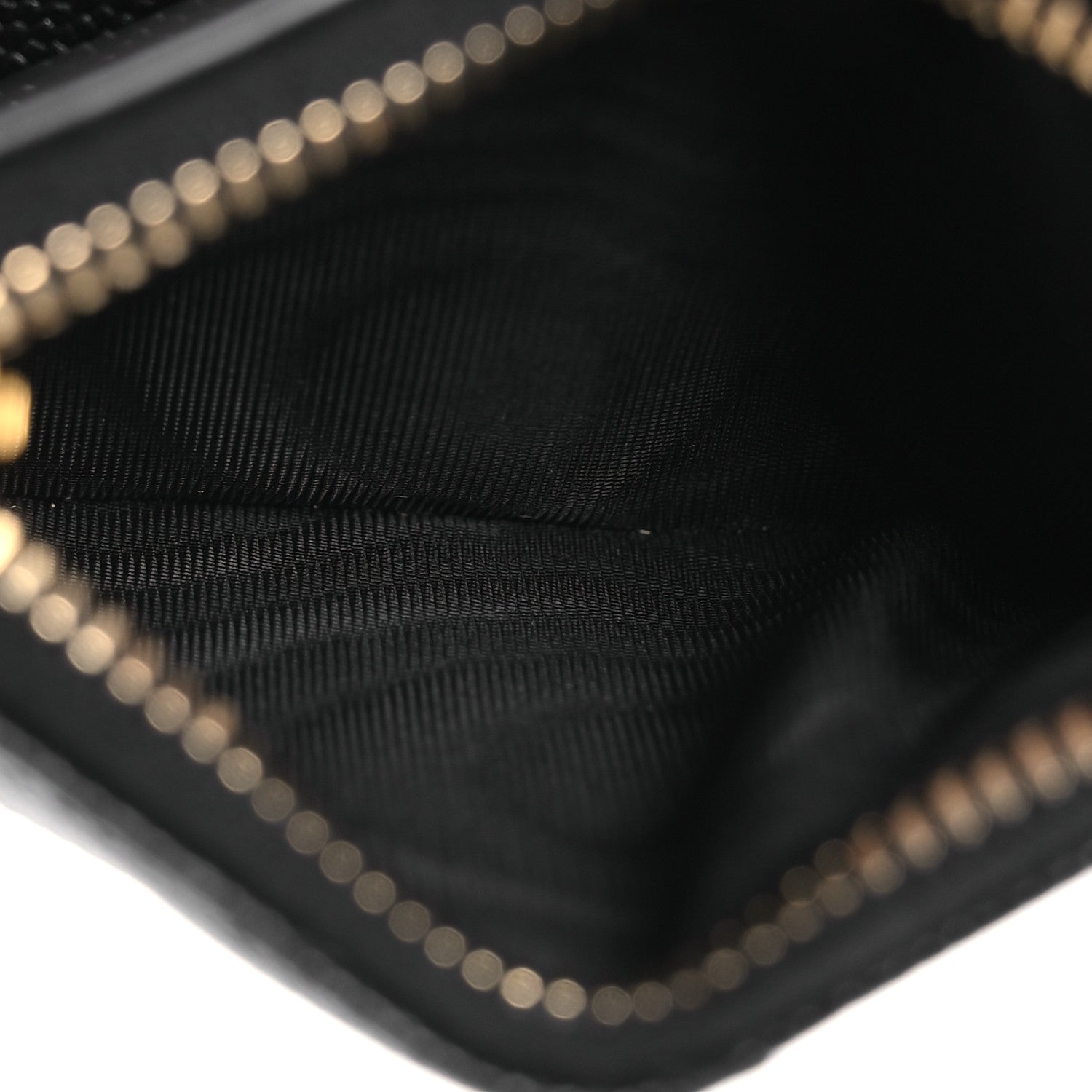 Saint Laurent Grain De Poudre Matelasse Chevron Monogram Zipped Card Case Black 7 of 9