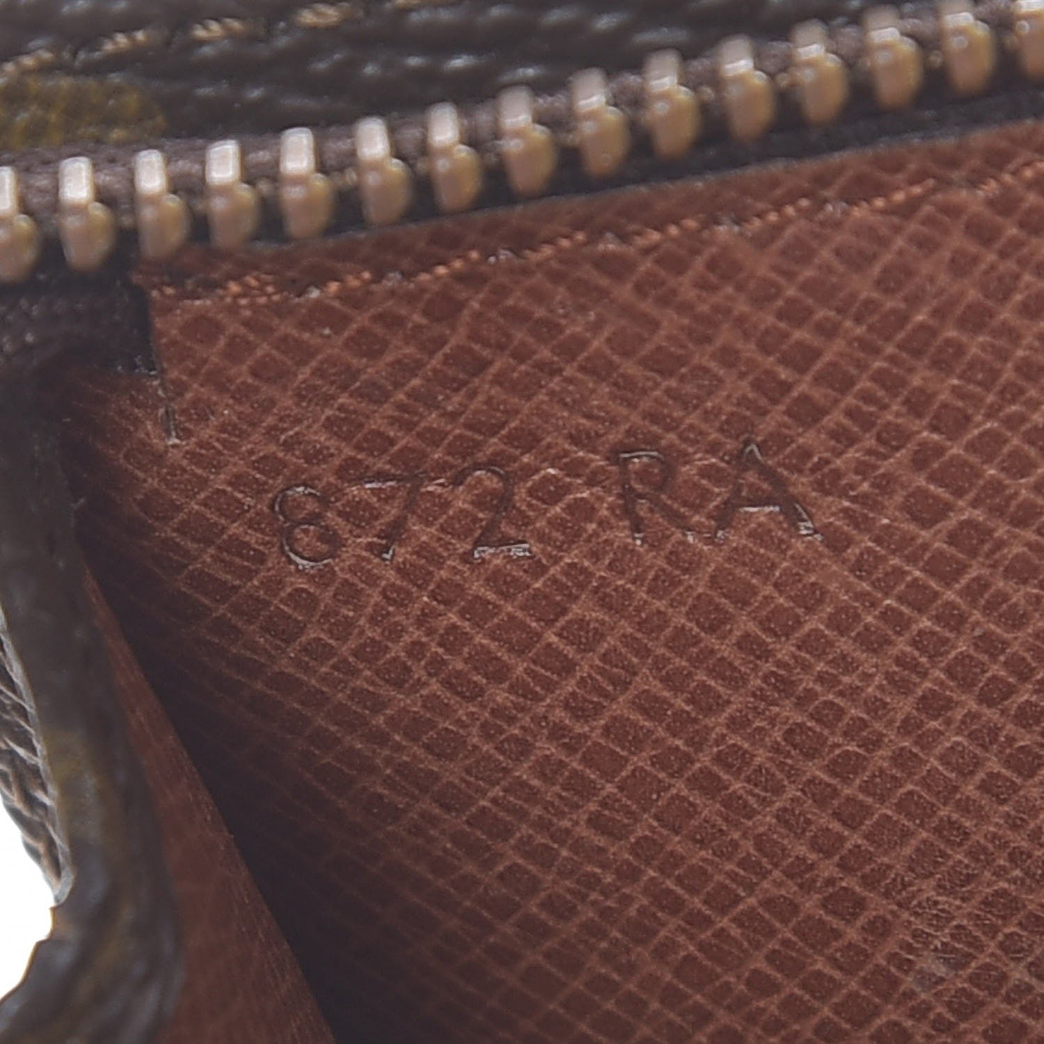 Louis Vuitton Monogram Compact Tour Toiletry Pouch 9 of 9