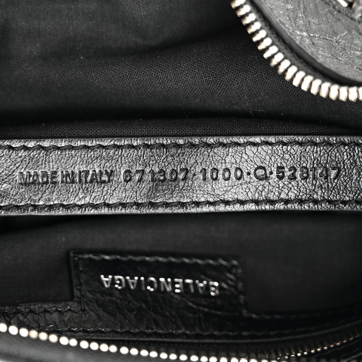 Balenciaga Agneau Arena Small Le Cagole Shoulder Bag Black 7 of 10