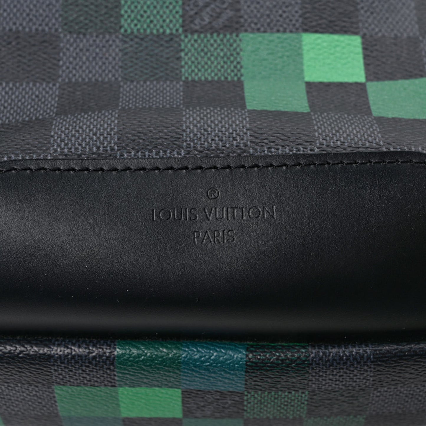 Damier Graphite Pixel Avenue Sling Backpack Vert