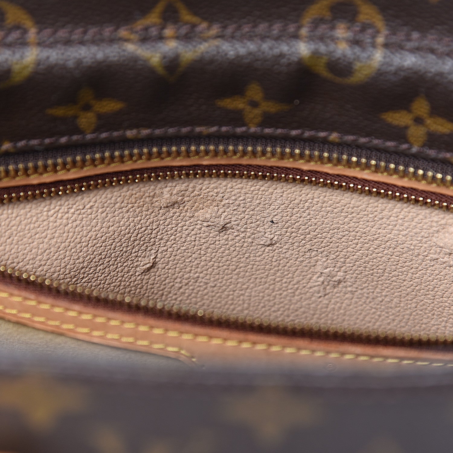Louis Vuitton Monogram Luco 10 of 16