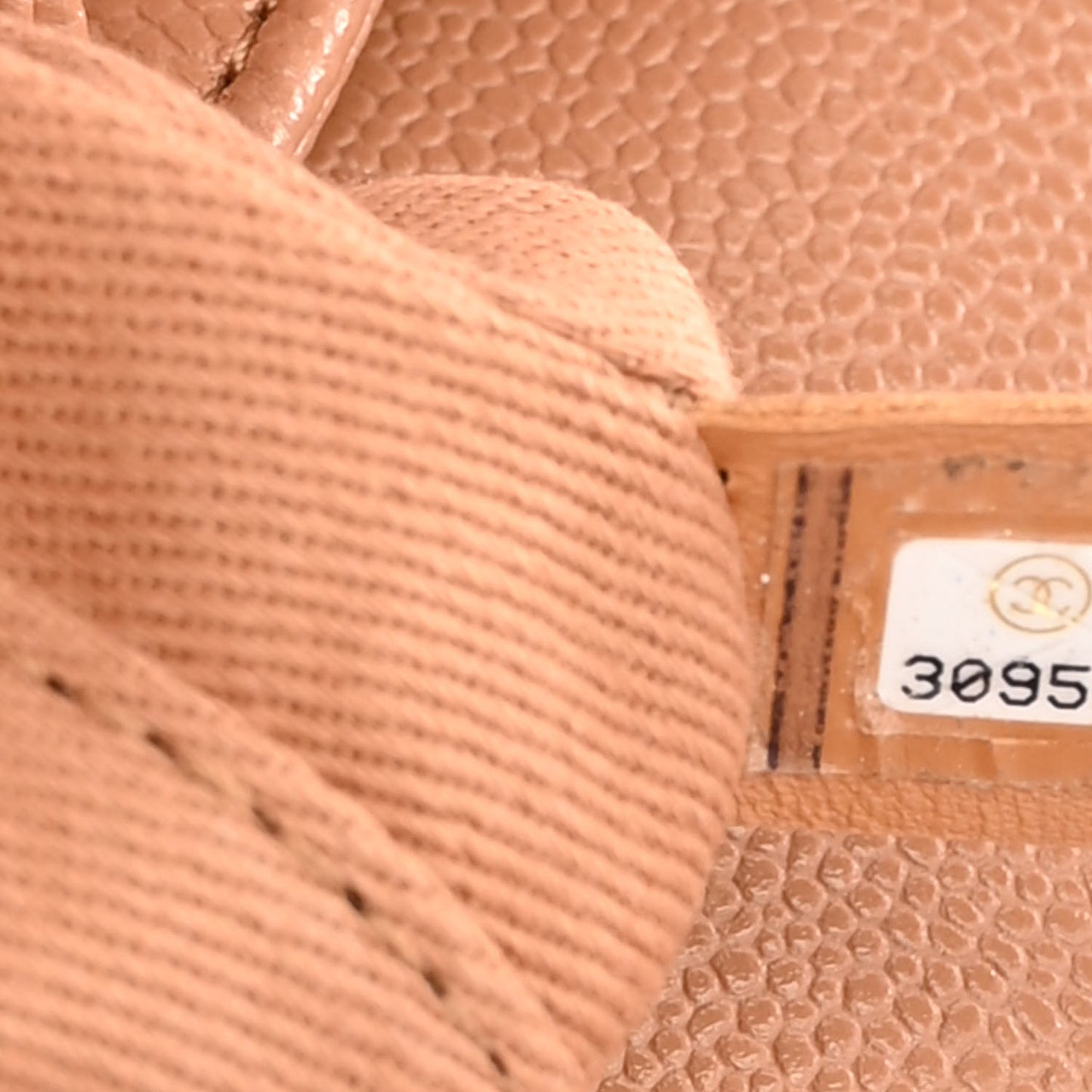Caviar Quilted Medium Business Affinity Flap Brown