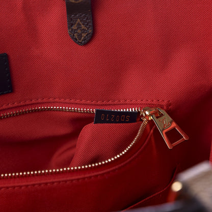 Louis Vuitton Reverse Monogram Giant Onthego GM 7 of 12
