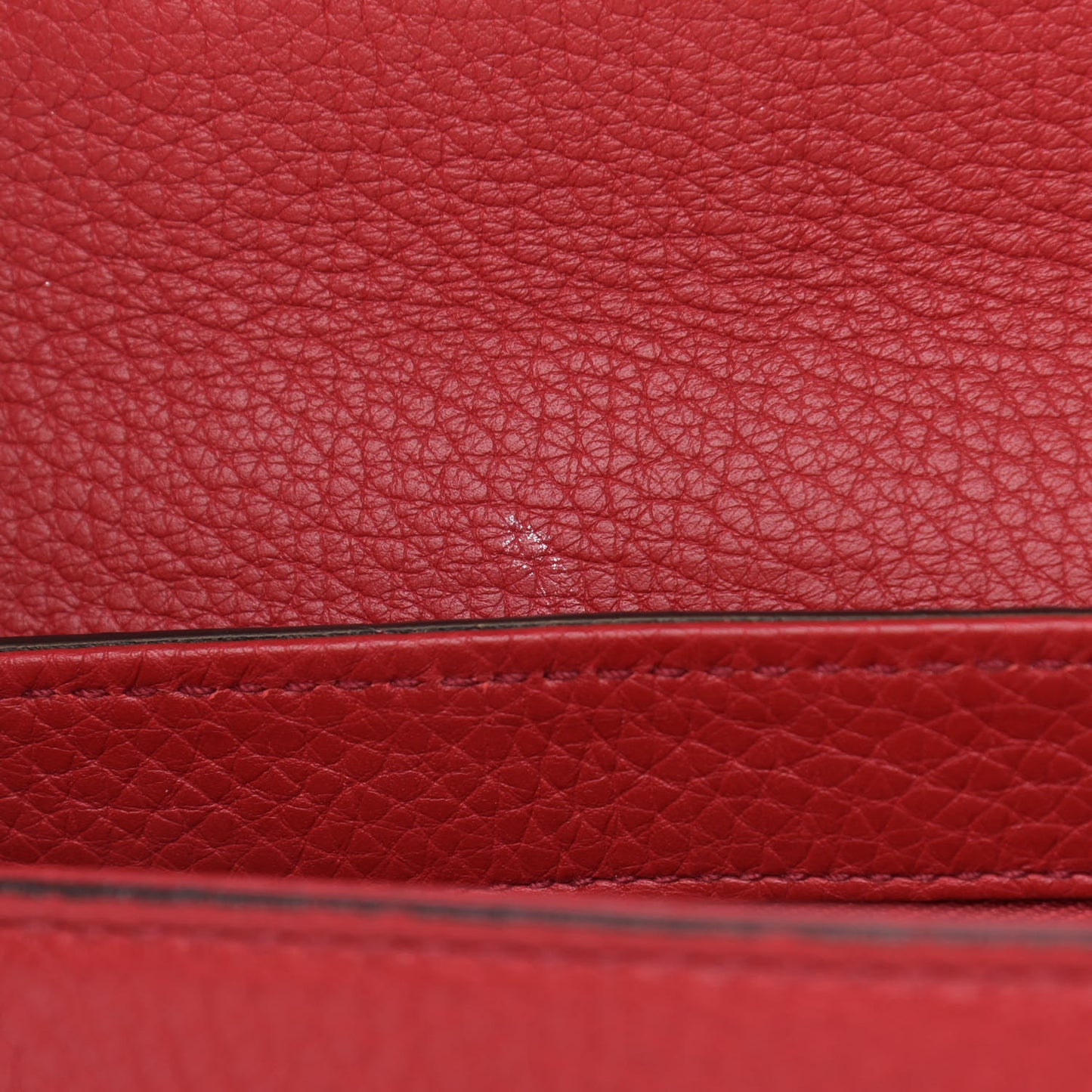 Pebbled Calfskin Medium Soho Flap Crossbody Tabasco Red