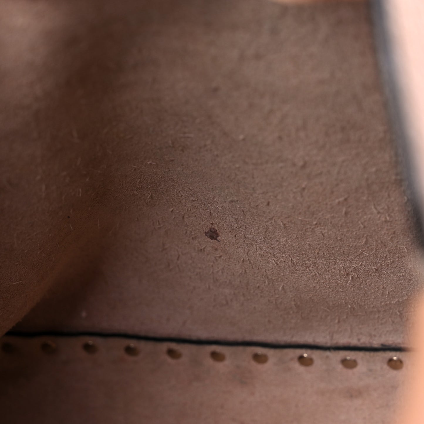 Pebbled Calfskin Small Rockstud Flip-Lock Messenger Bag Soft Noisette