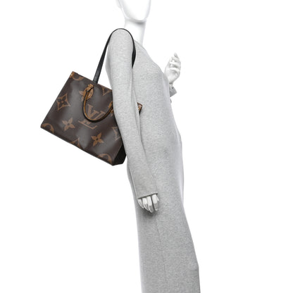 Louis Vuitton Reverse Monogram Giant Onthego MM 2 of 9