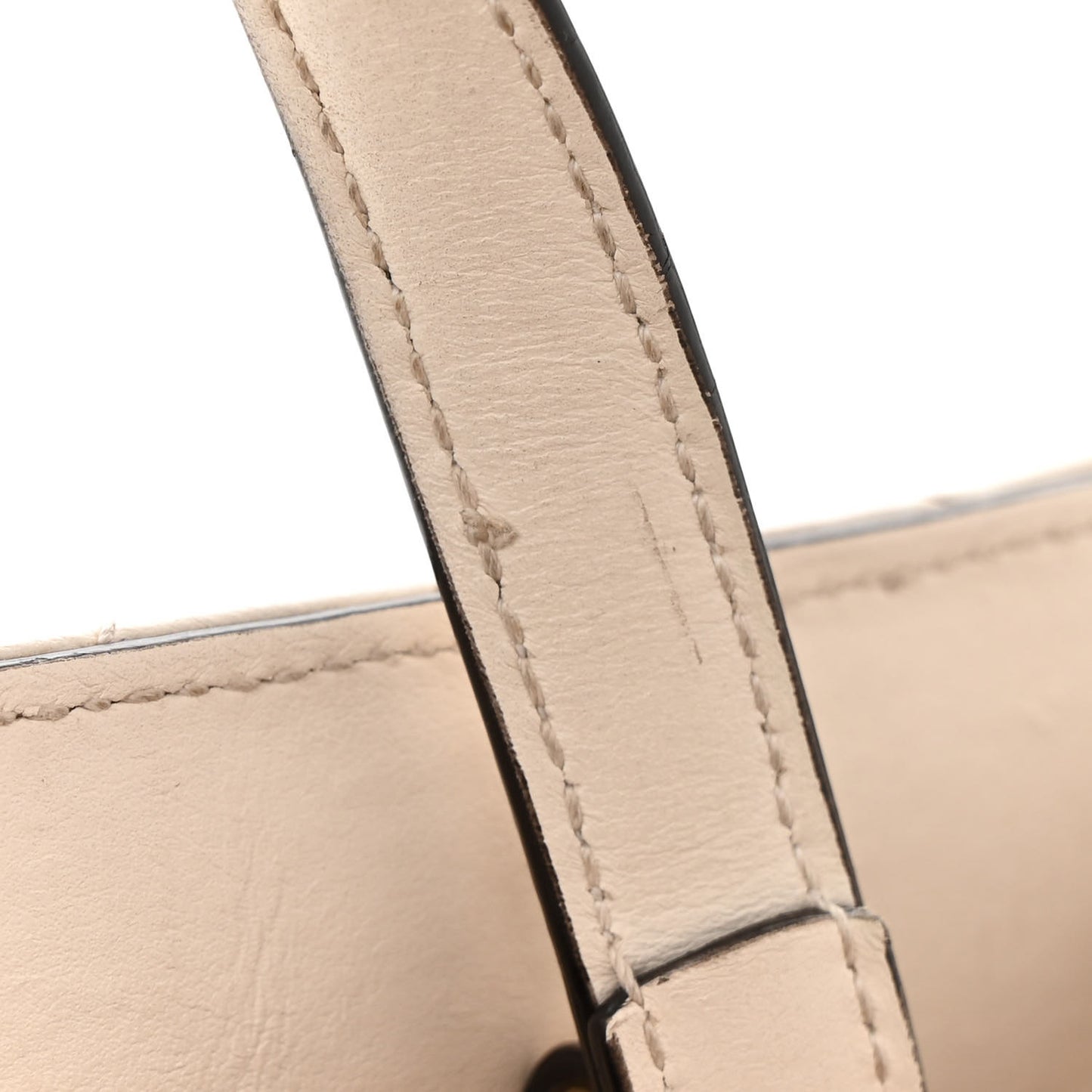 Calfskin Matelasse Small GG Marmont Tote White