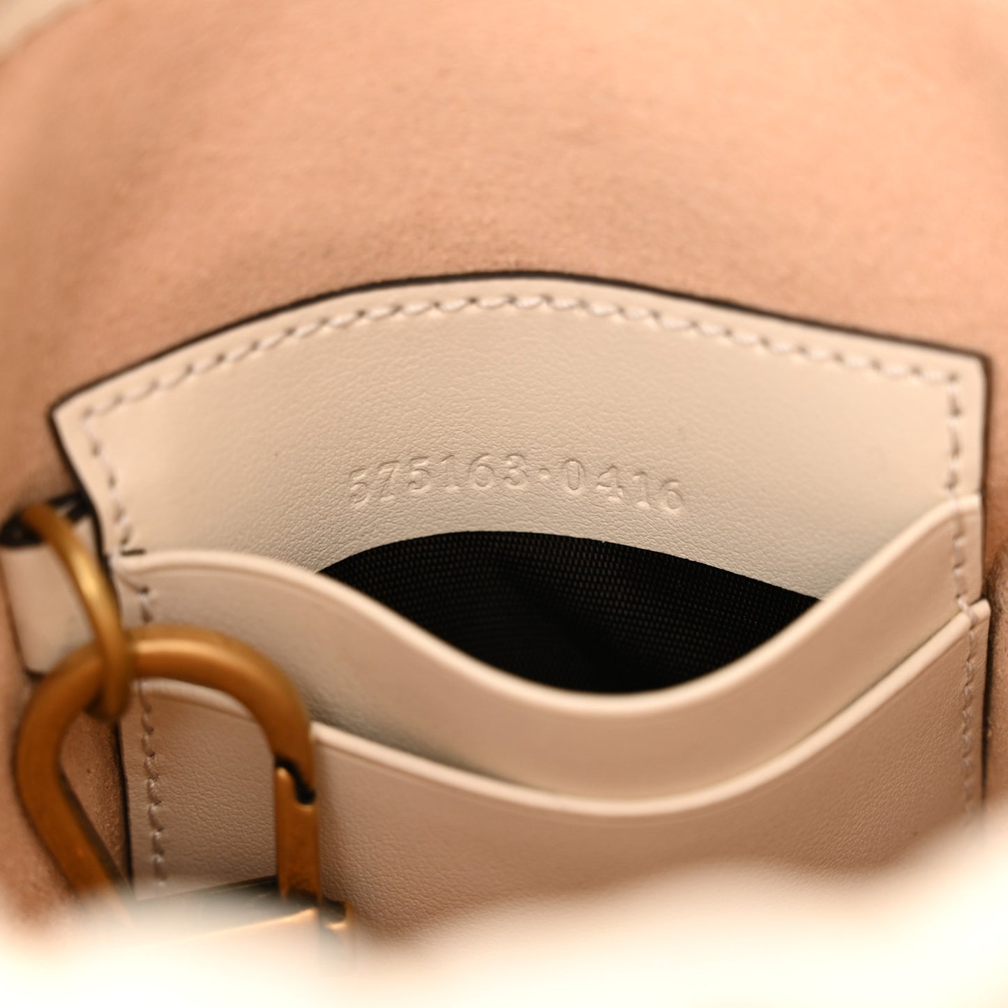 Calfskin Matelasse Mini GG Marmont 2.0 Bucket Bag White
