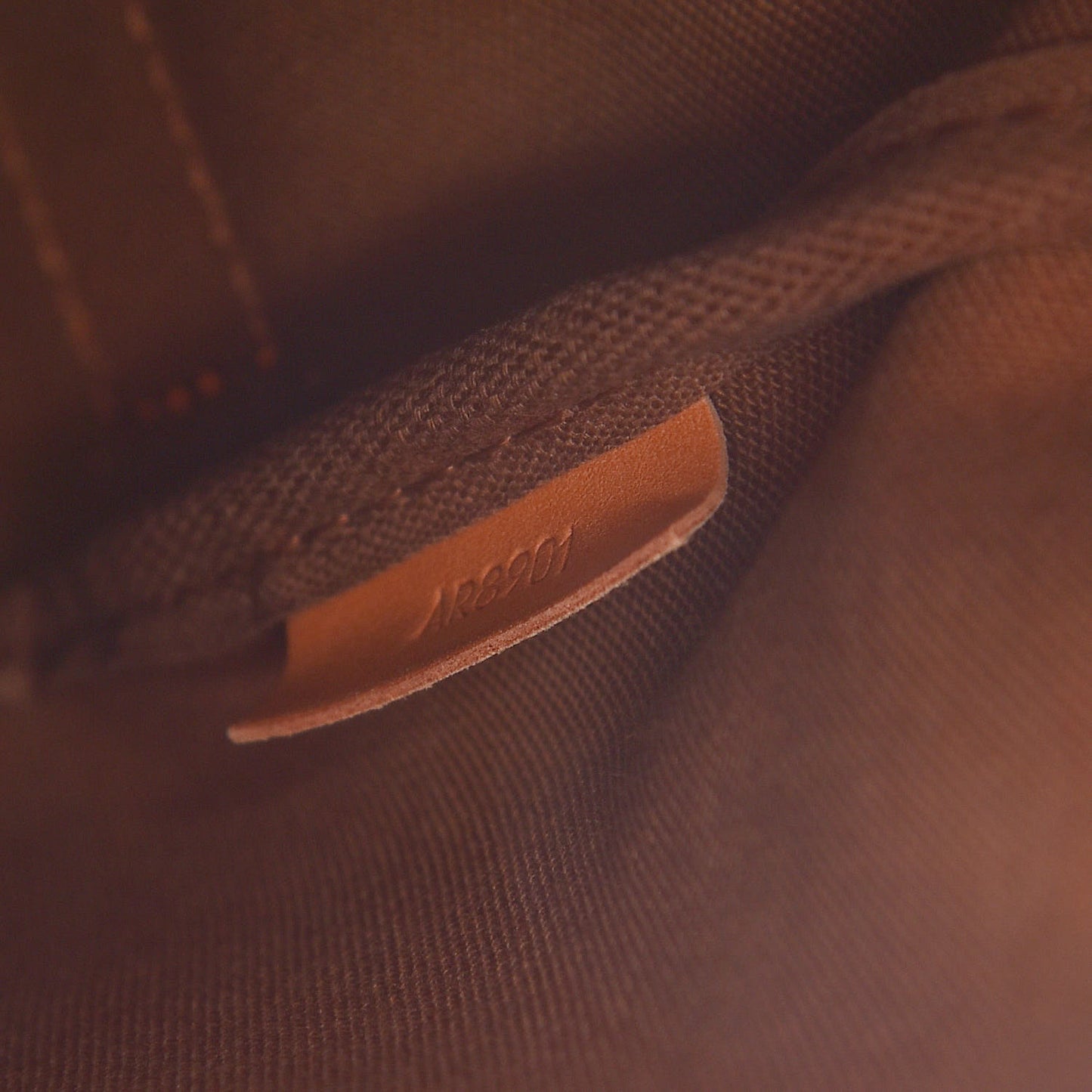 Monogram Saumur 43