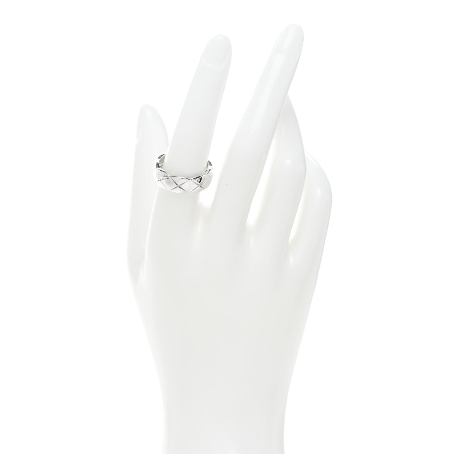 18K White Gold Small Coco Crush Ring 56 7.5
