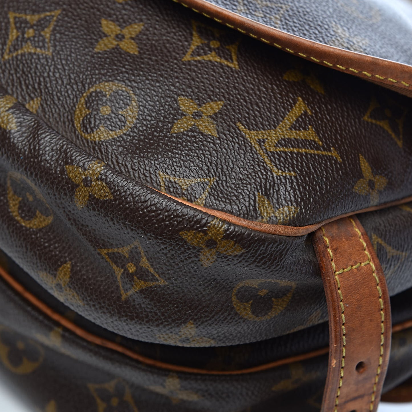 Monogram Saumur 30