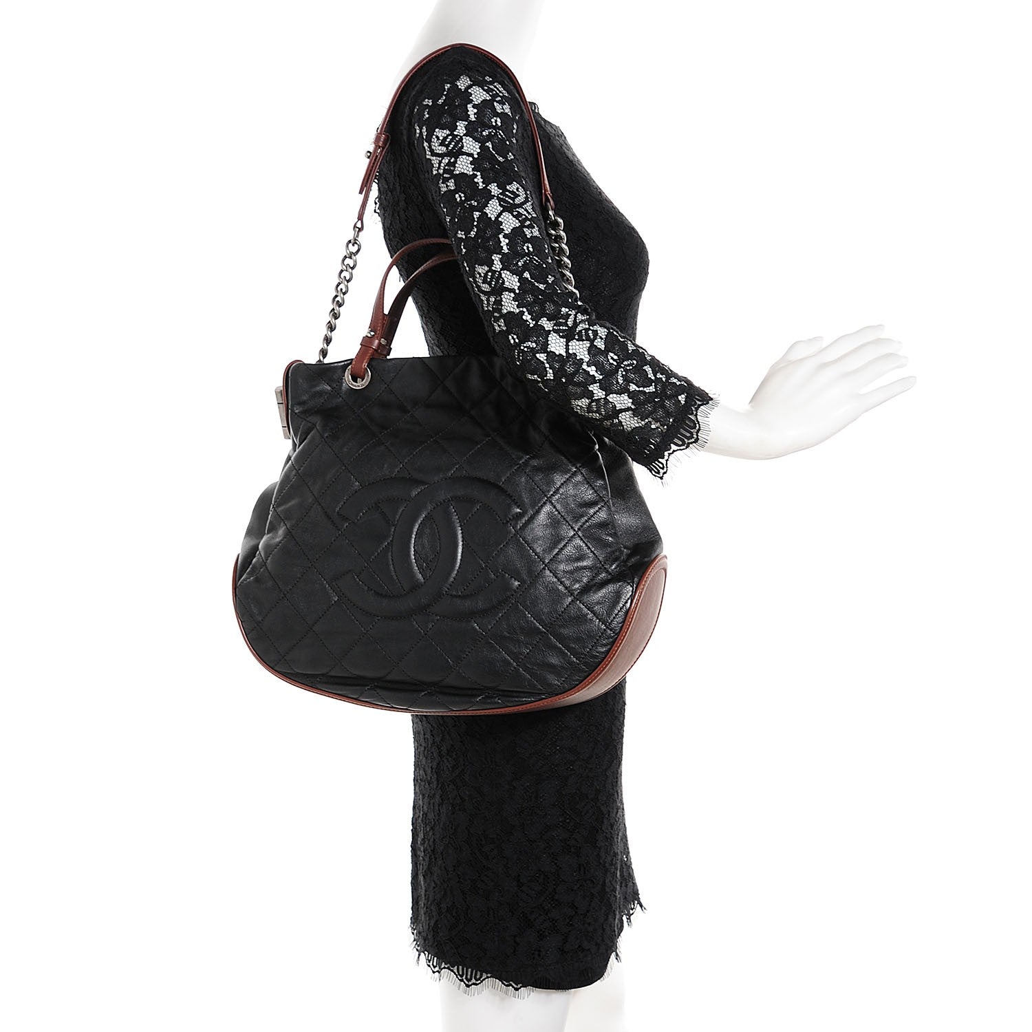 Chanel Iridescent Calfskin Country Chic Hobo Black 2 of 7