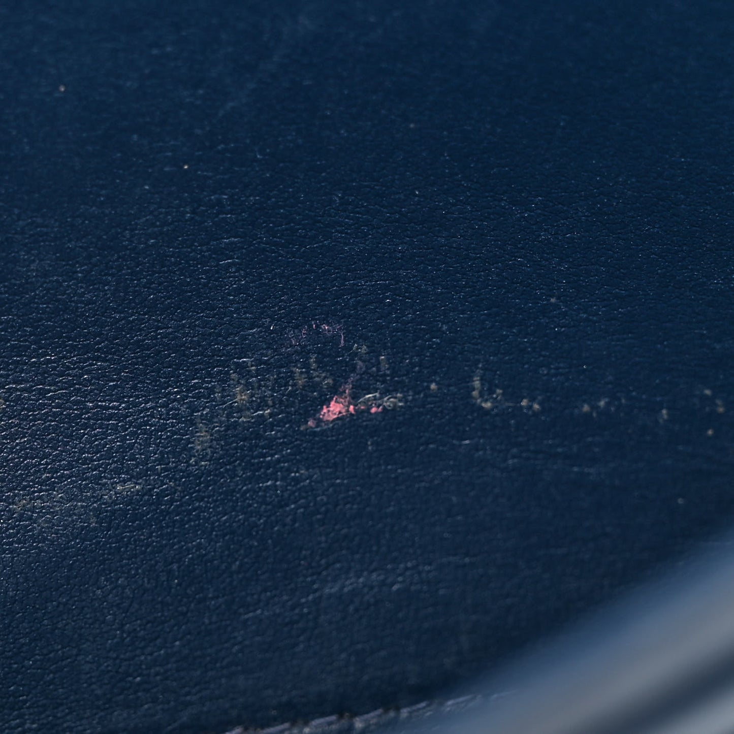 Vitello Move Metal Oro Chain Wallet Bluette