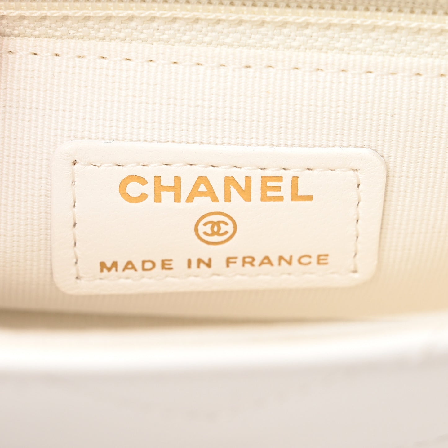 Lambskin Chevron Stitched Flap White Black