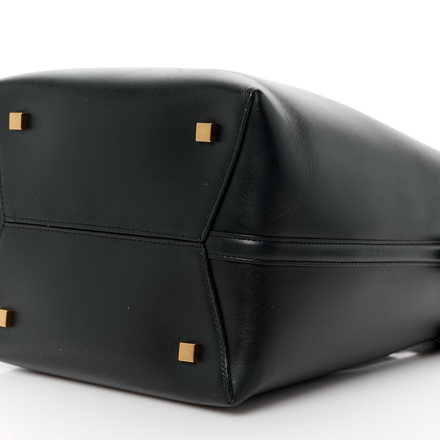 Shiny Calfskin Le 37 Bucket Bag Black