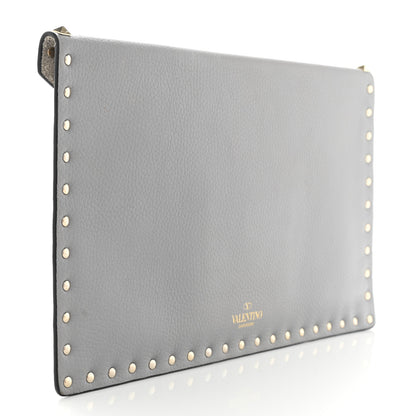 Valentino Garavani Pebbled Calfskin Large Rockstud Envelope Clutch Pastel Grey 3 of 7