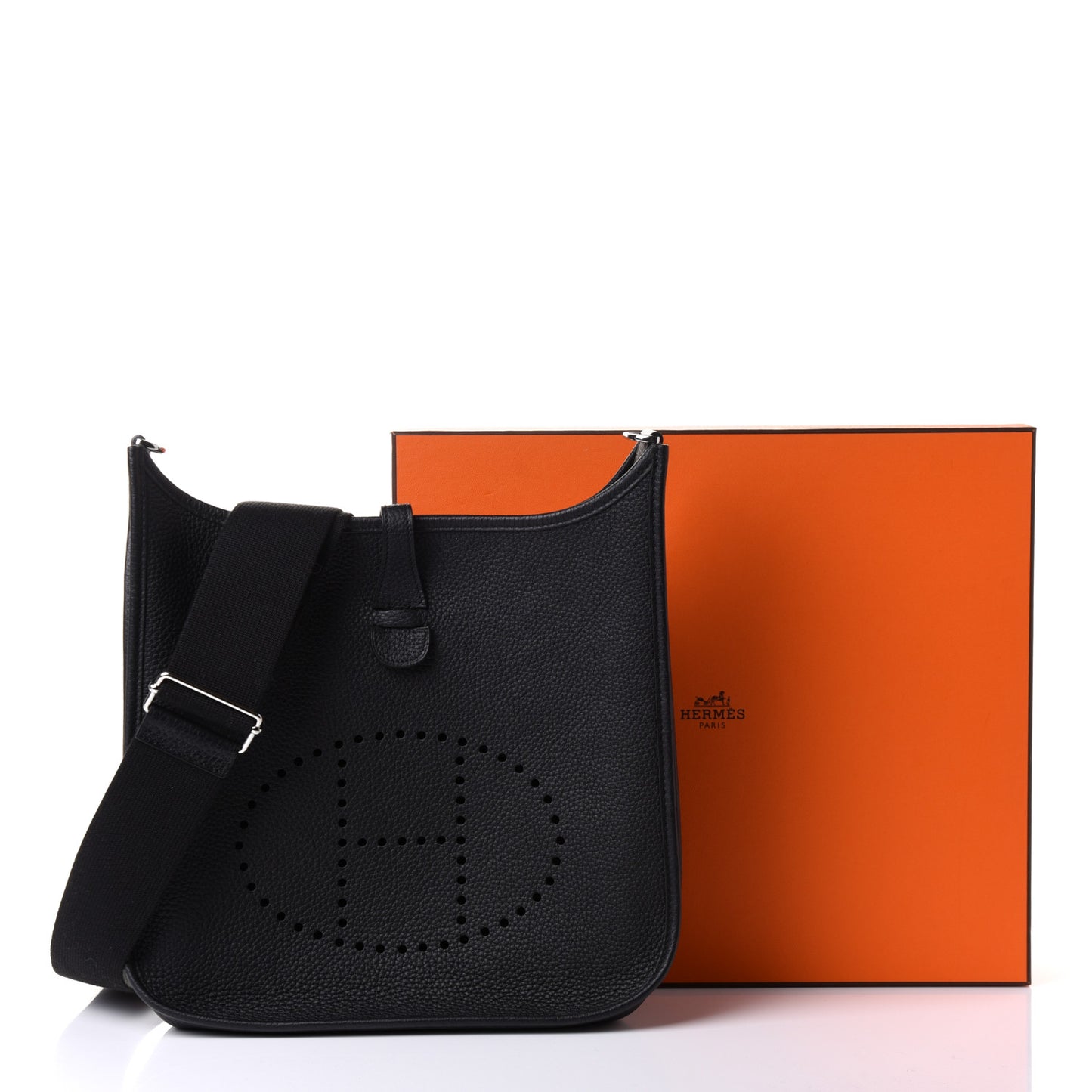 Taurillon Clemence Evelyne III PM Black