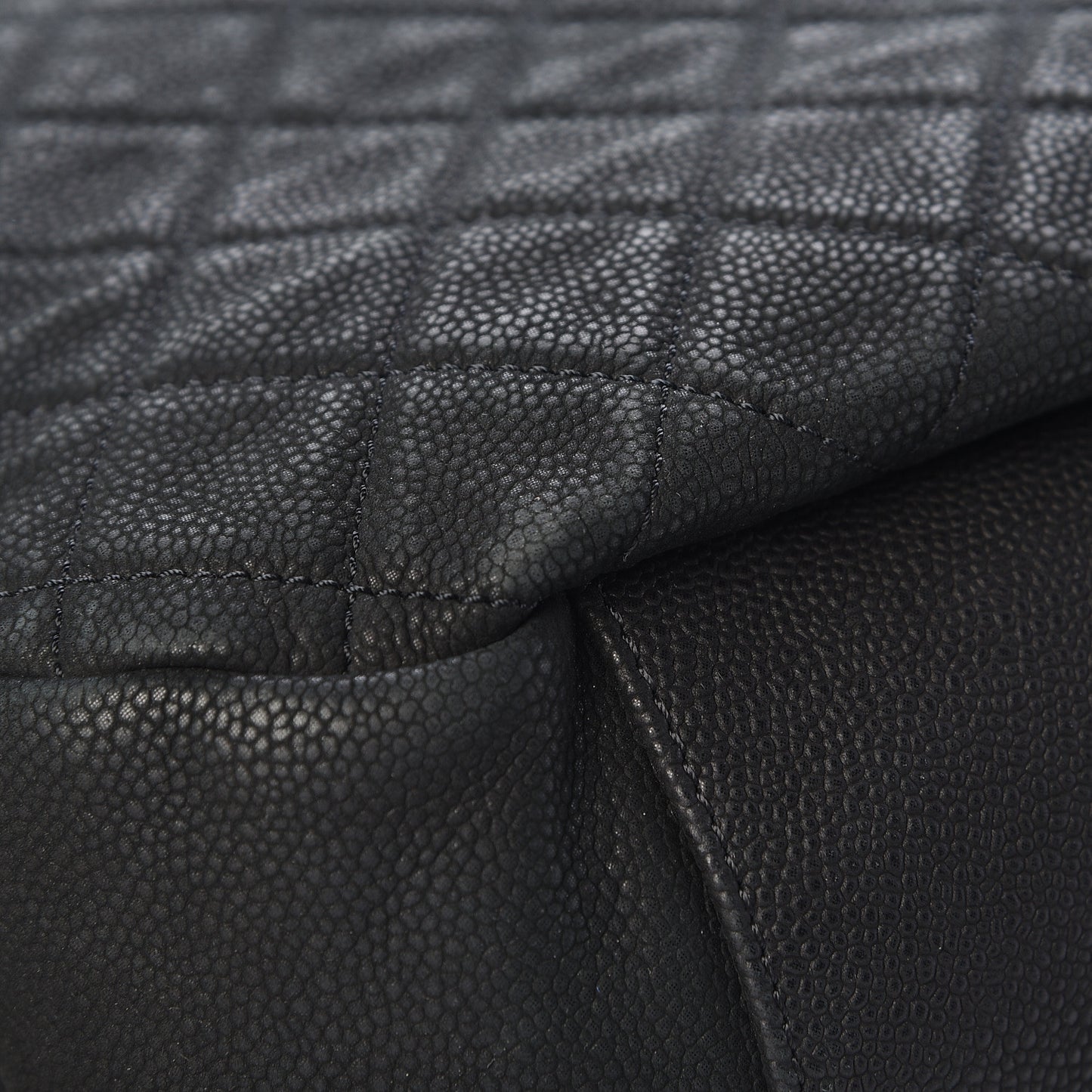 Iridescent Caviar Quilted Country Chic Hobo Black