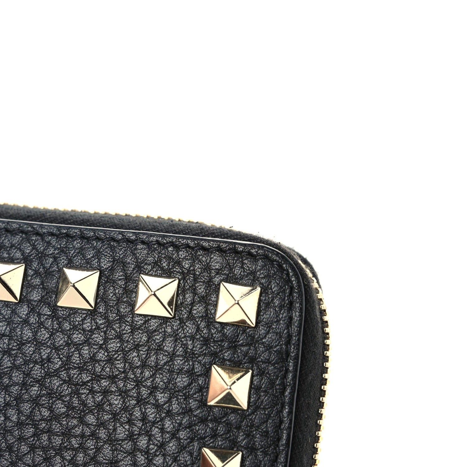 Valentino Garavani Pebbled Calfskin Rockstud Zip Around Wallet Black 8 of 10