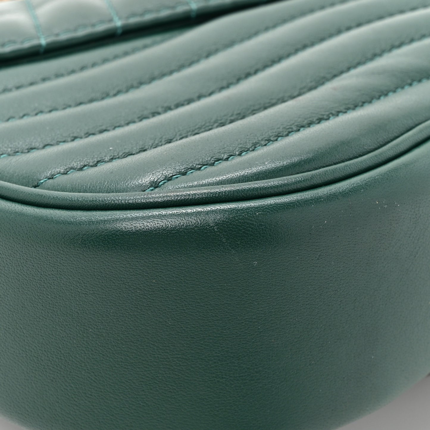 Calfskin New Wave Chain PM Emerald