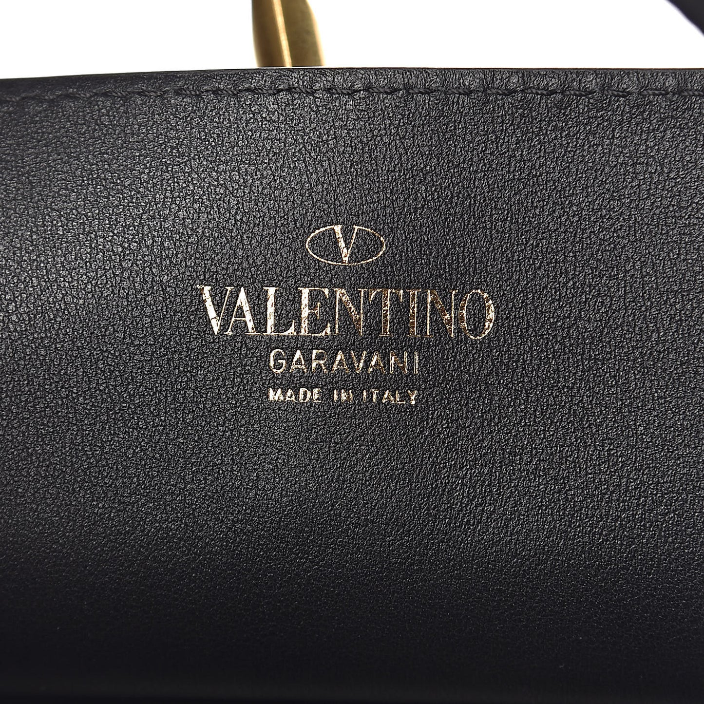 Grainy Calfskin Small VLogo Escape Shopper Black