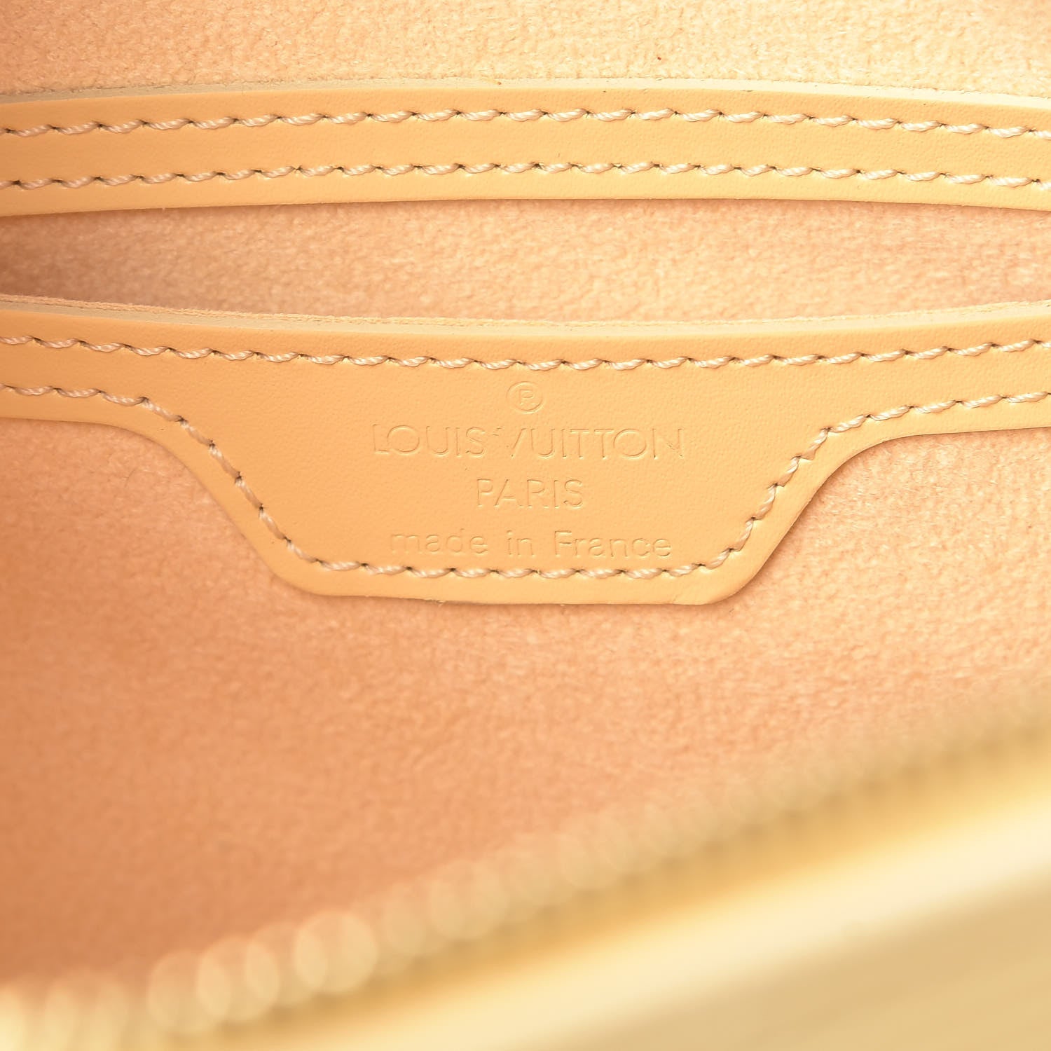 Louis Vuitton Epi Soufflot Vanilla 7 of 16