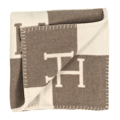 Hermes Wool Cashmere Avalon Baby Blanket Noisette Moyen White 2 of 4