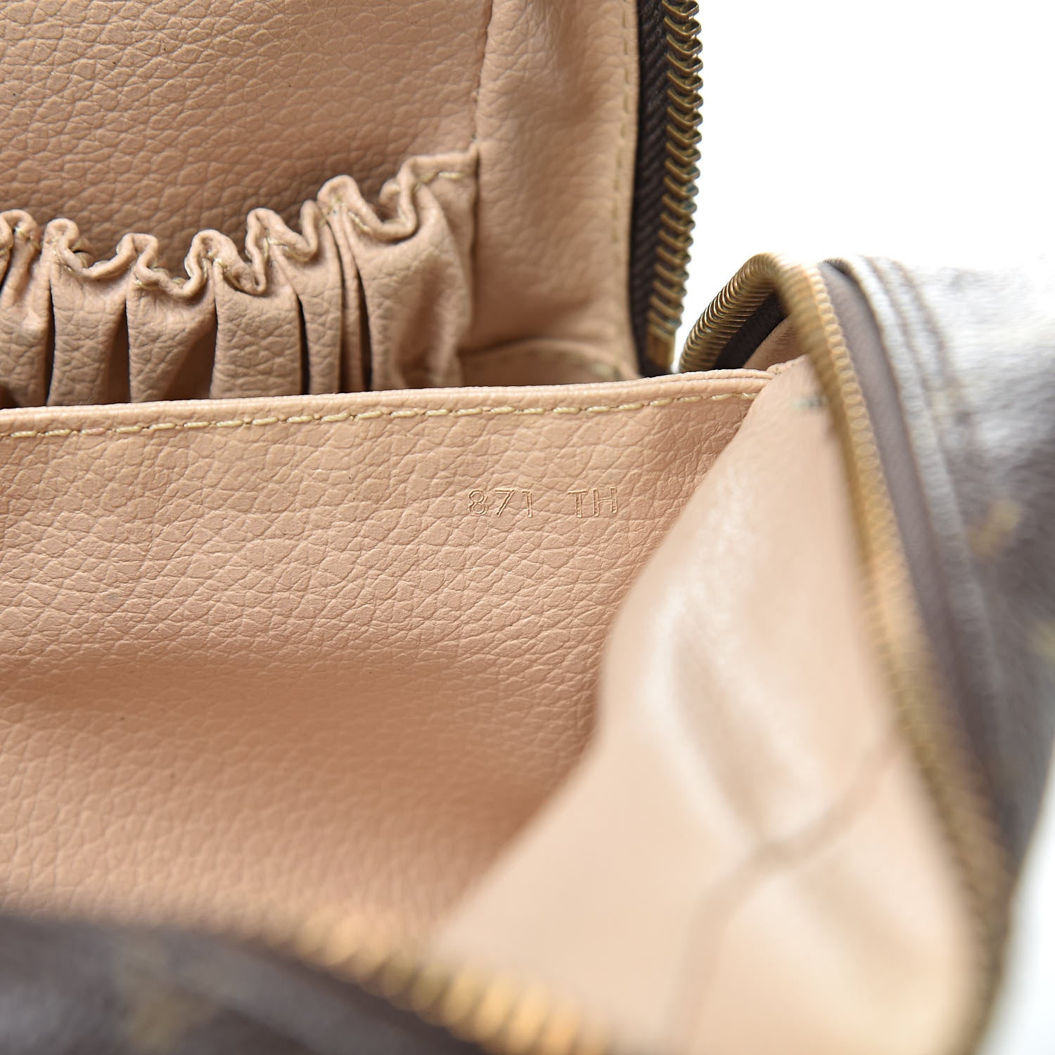 Louis Vuitton Monogram Trousse Toilette 23 7 of 11