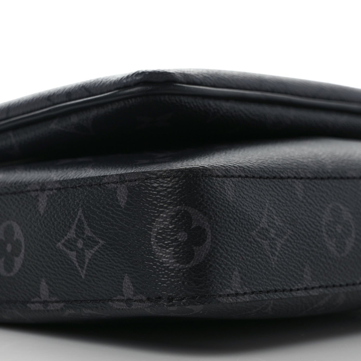 Louis Vuitton Reverse Monogram Eclipse Trio Messenger 7 of 8
