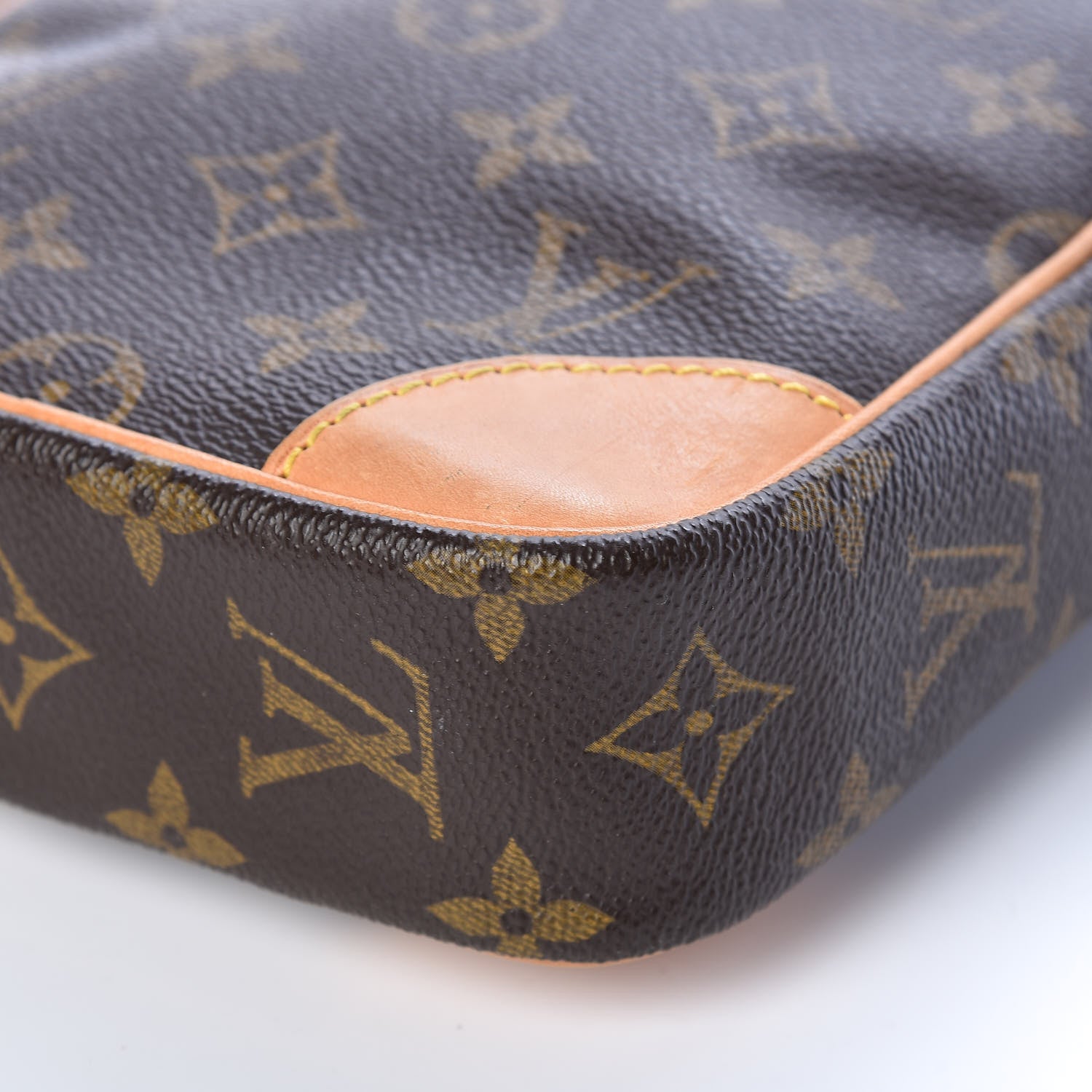 Louis Vuitton Monogram Danube 21 9 of 9