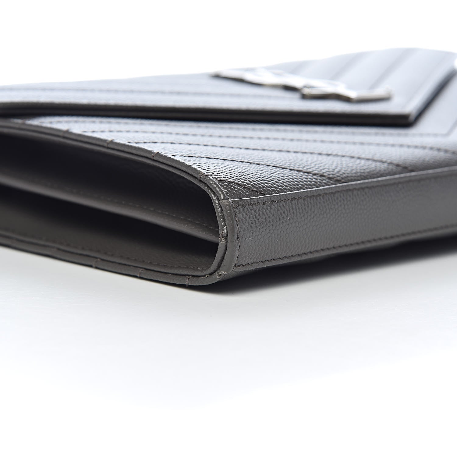 Saint Laurent Grain De Poudre Matelasse Chevron Monogram Chain Wallet Earth 7 of 10