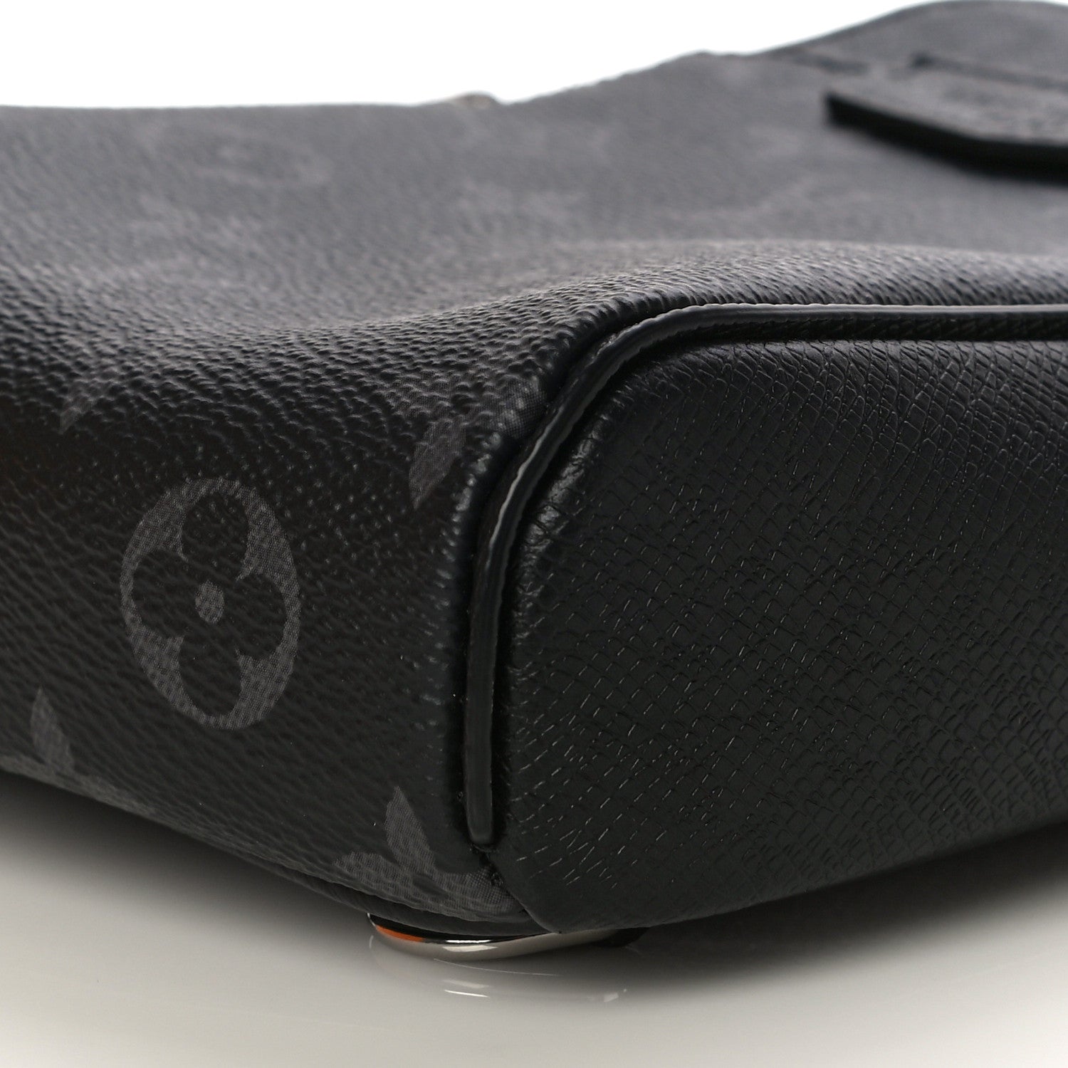 Louis Vuitton Taigarama Outdoor Slingbag Black 8 of 9