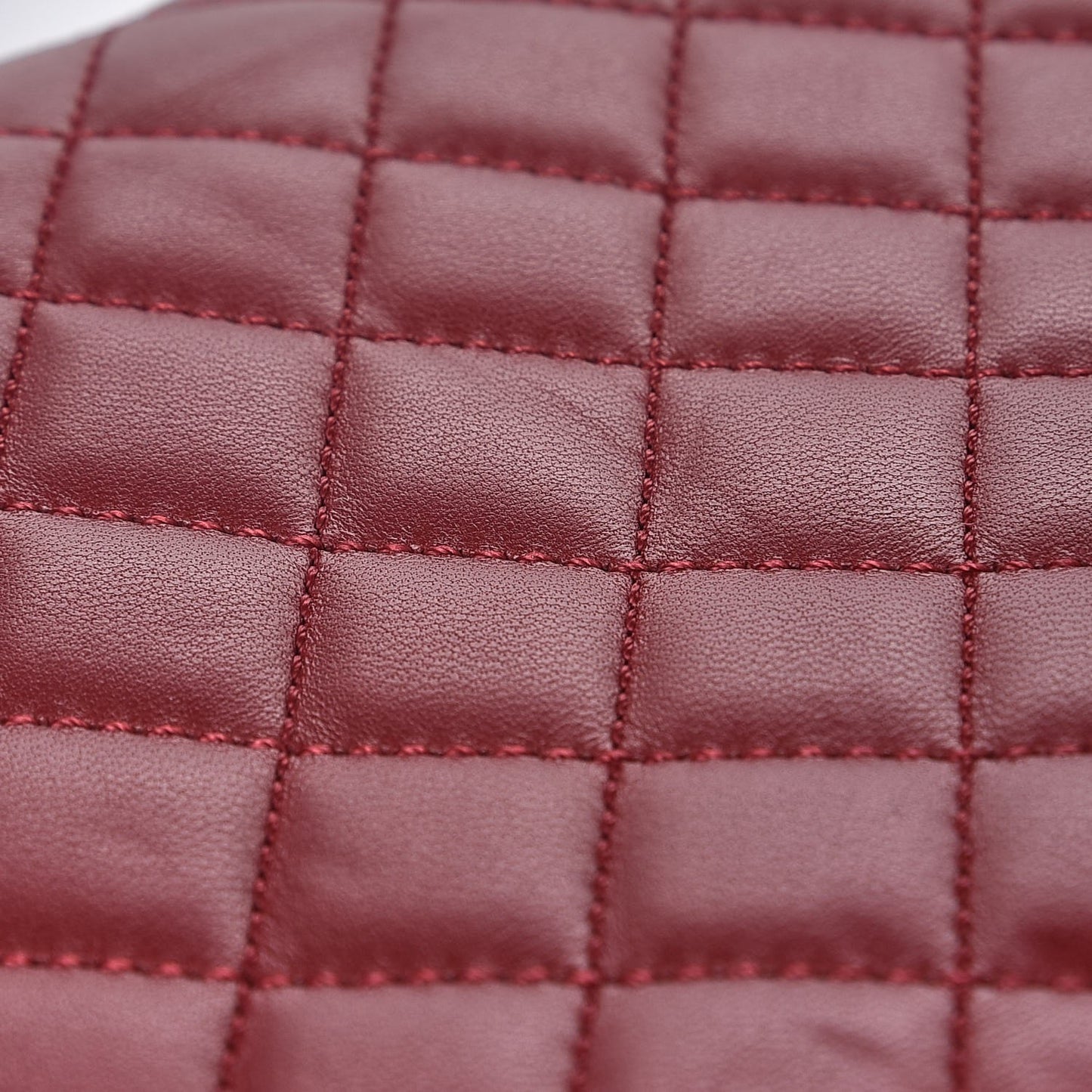 Lambskin Quilted New Medium Boy Flap Red