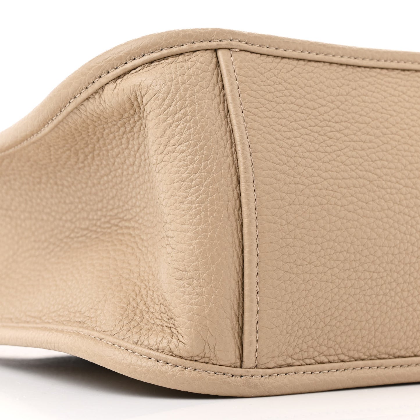 Vitello Daino Soft Hobo Messenger Bag Sabbia