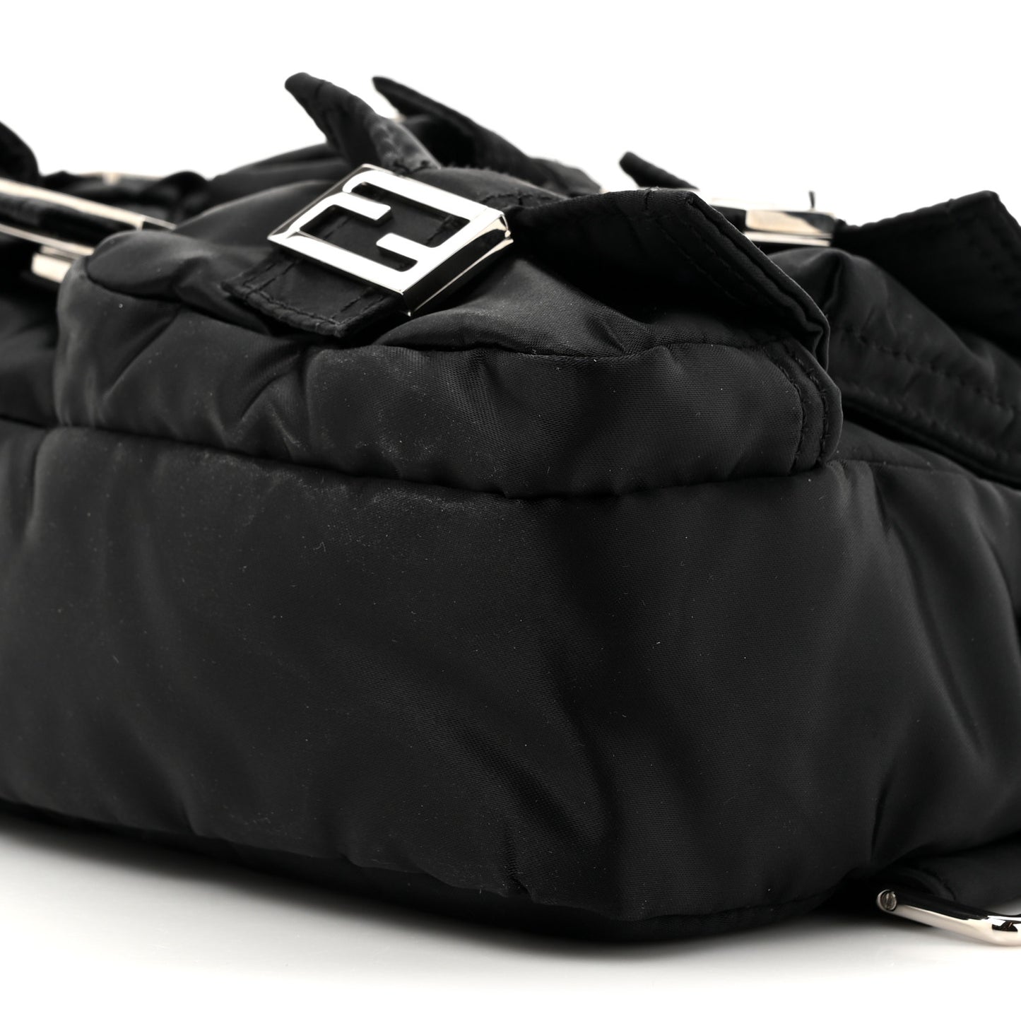 Econyl Cuoio Romano Multipocket Baguette Black