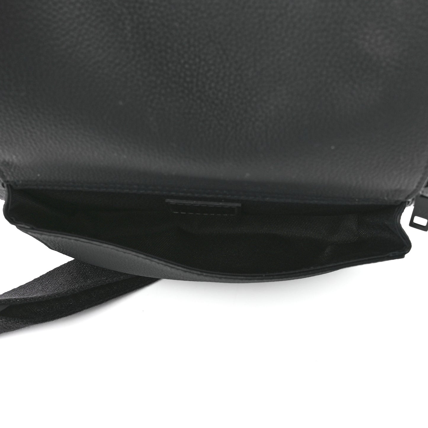 Grained Calfskin Aerogram Takeoff Sling Black