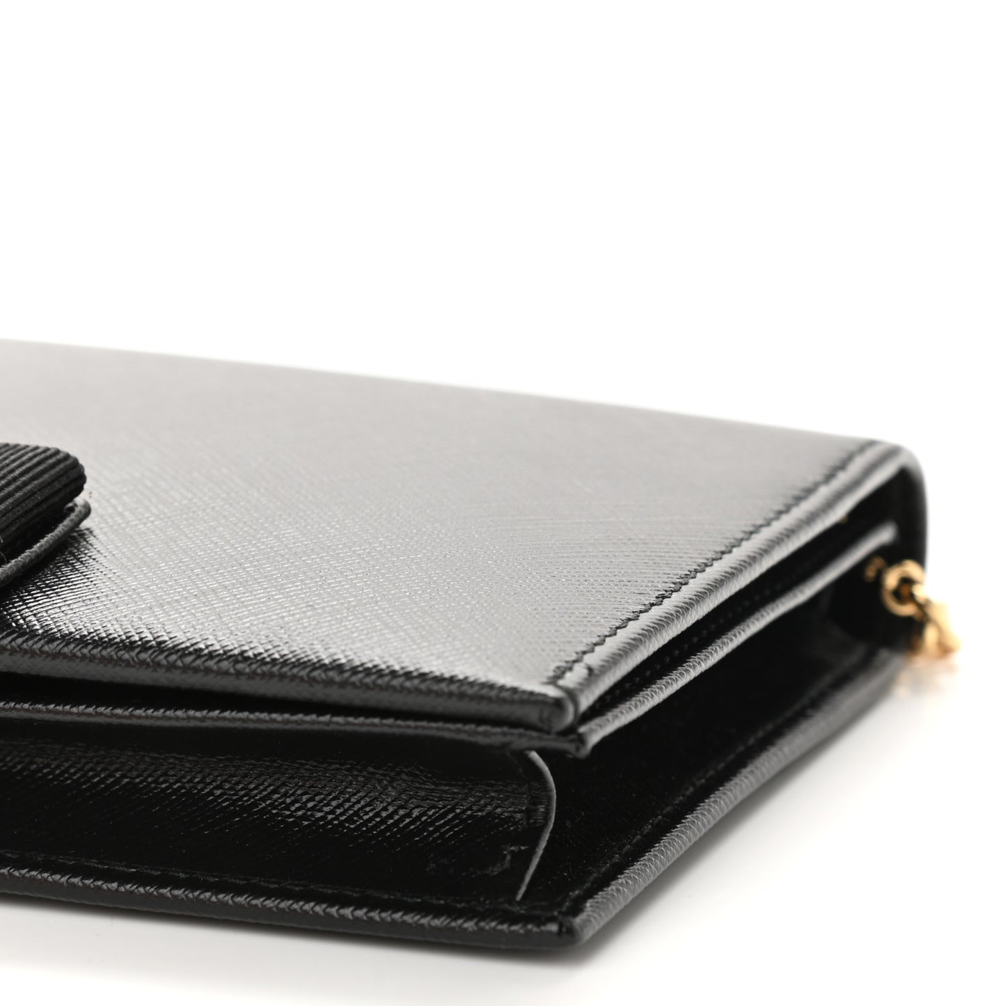 Calfskin Vara Wallet On Chain Black