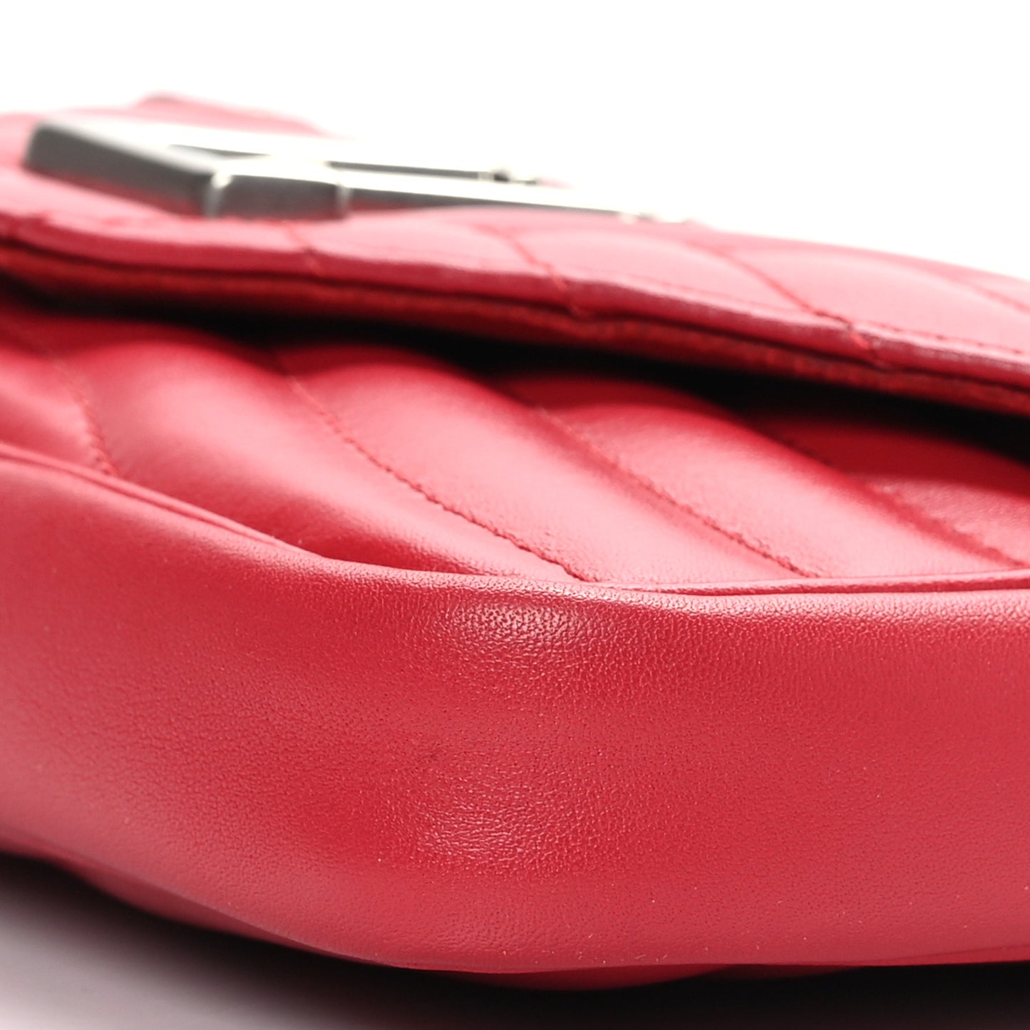 Calfskin New Wave Chain Pochette Scarlet