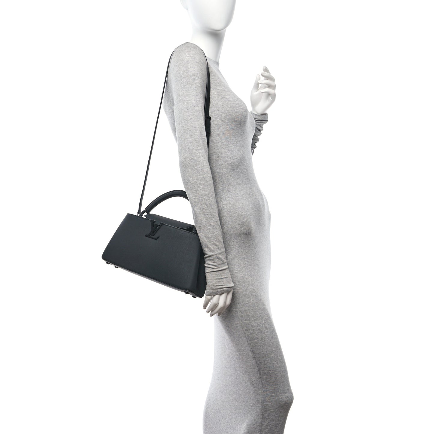 Taurillon Capucines East West MM Matte Black