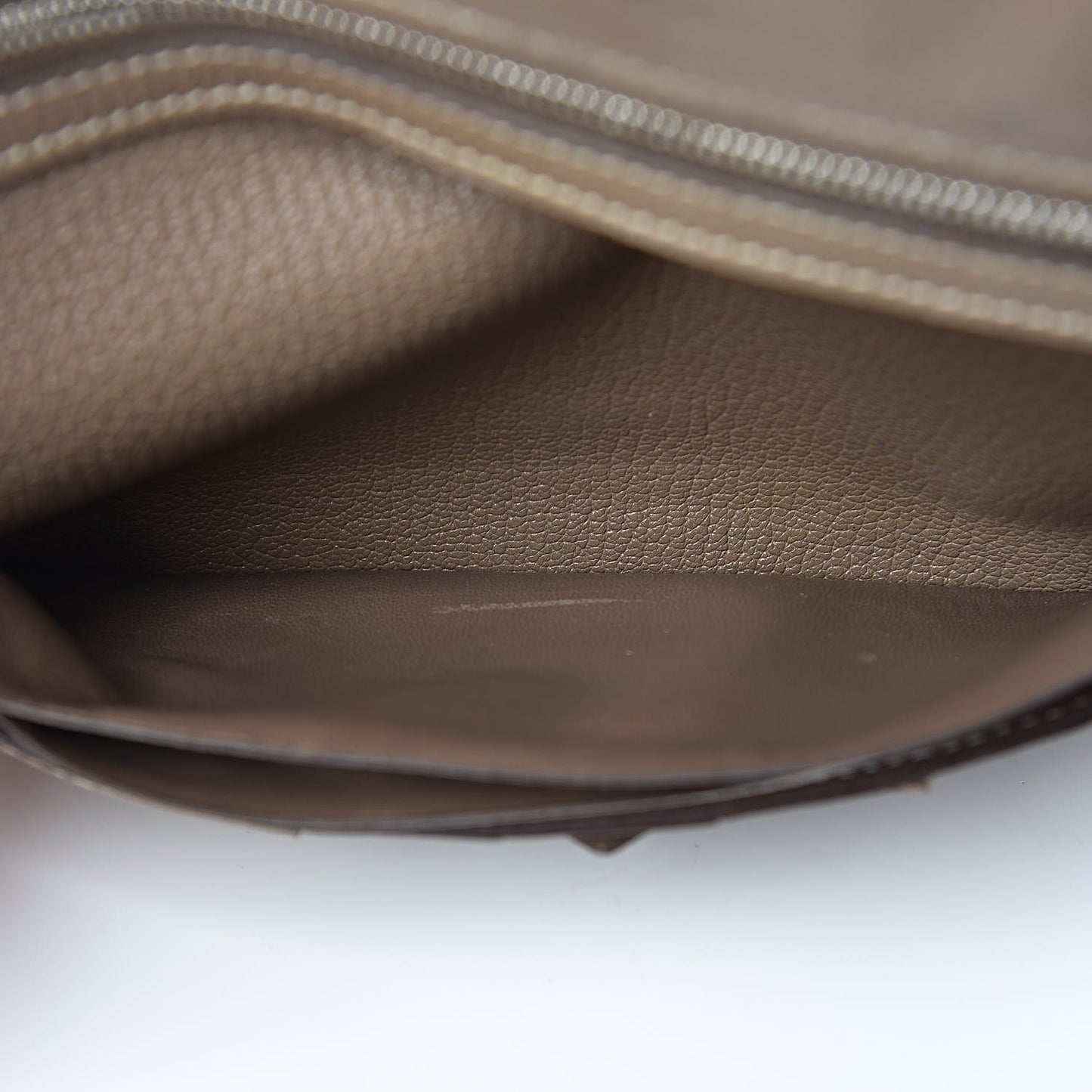 Chevre Mysore Bearn Gusset Wallet Etoupe