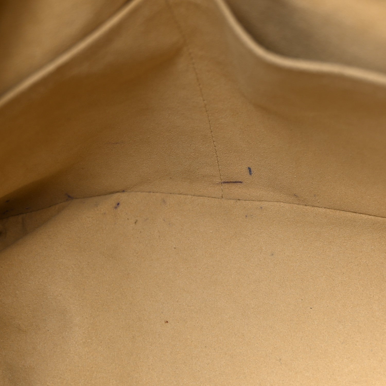 Louis Vuitton Monogram Artsy MM 11 of 16