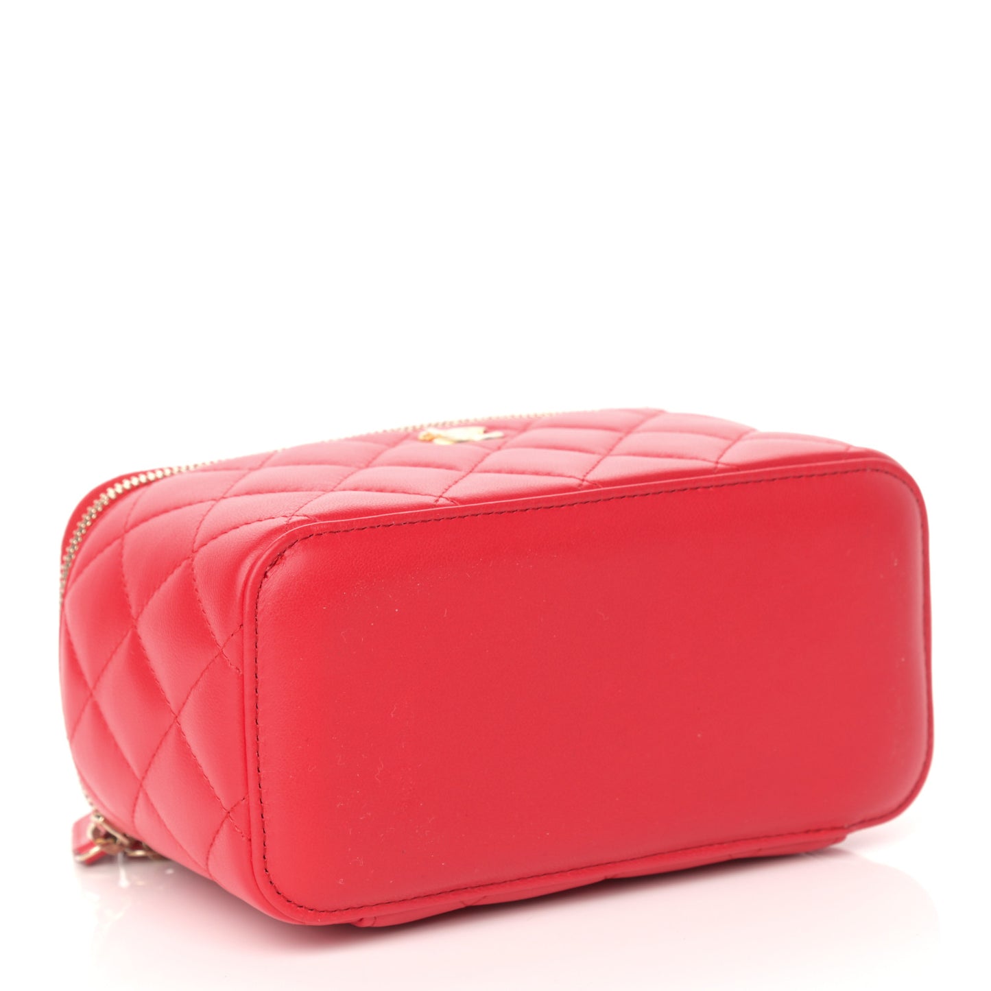 Lambskin Quilted Pearl Crush Small Vanity Case With Chain Red