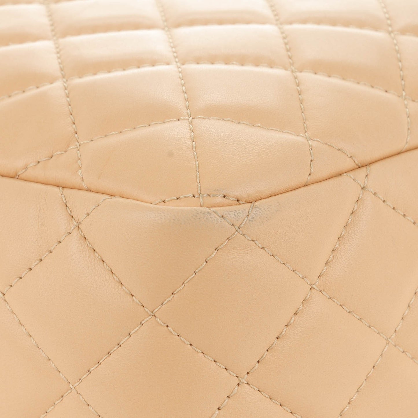 Lambskin Quilted Large Camera Case Beige Clair