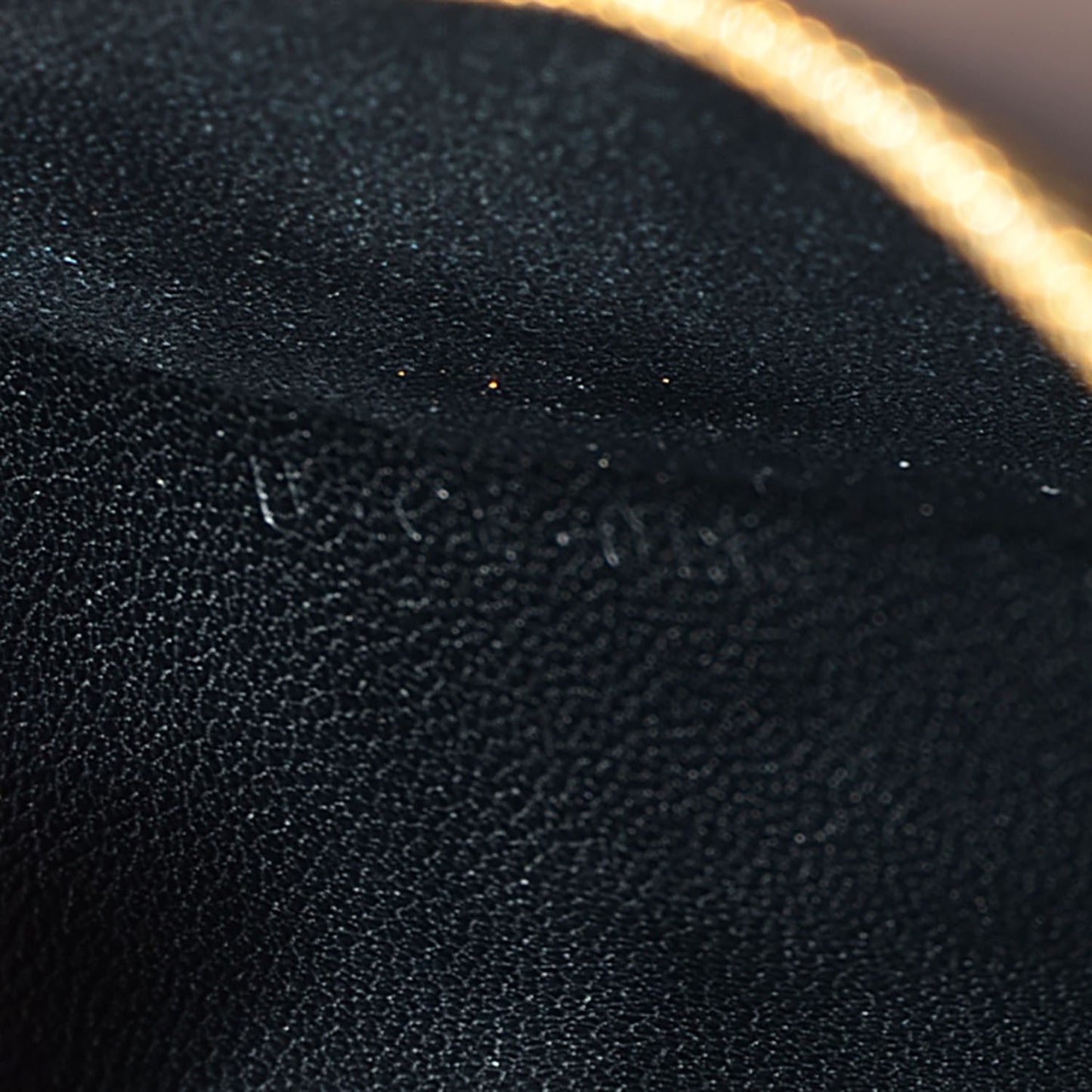 Box Calfskin Medium Classic Box Flap Bag Black